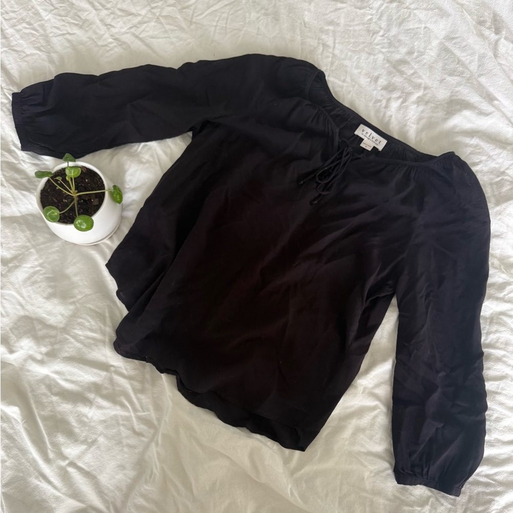 Velvet by Graham & Spencer Black Blouse, size Small